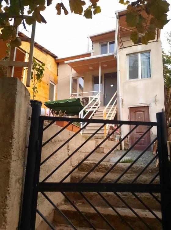 Apart-otel Nino Bordschomi Exterior foto